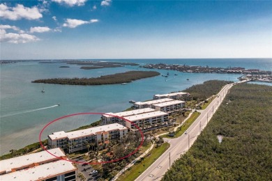Beach Condo For Sale in Englewood, Florida