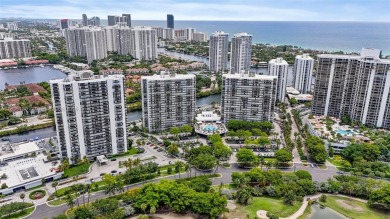 Beach Condo For Sale in Aventura, Florida