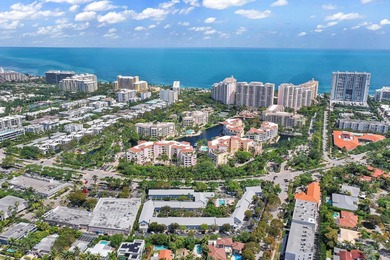 Beach Townhome/Townhouse For Sale in Key Biscayne, Florida