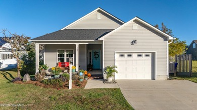 Beach Home For Sale in Beaufort, North Carolina