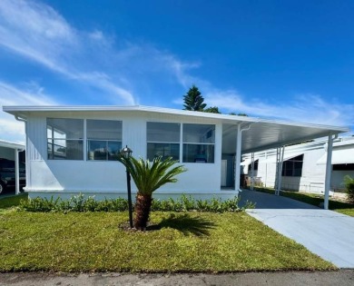 Beach Home For Sale in Deerfield Beach, Florida