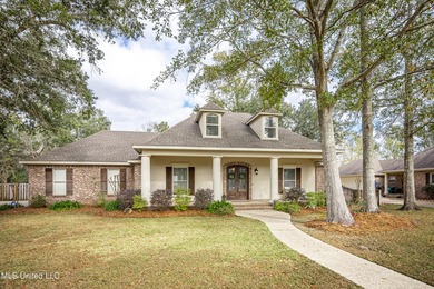 Beach Home For Sale in Ocean Springs, Mississippi
