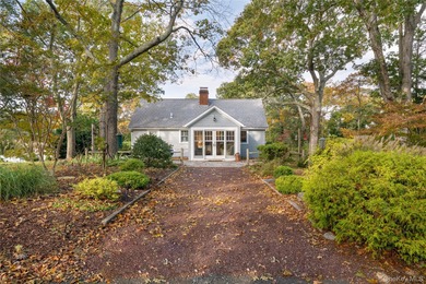 Beach Home For Sale in Southold, New York
