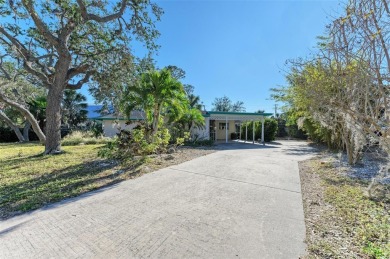 Beach Home For Sale in Bradenton, Florida