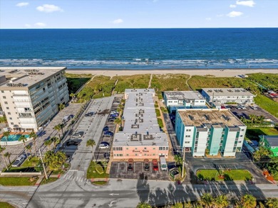 Beach Condo For Sale in Cocoa Beach, Florida