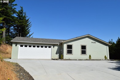 Beach Home For Sale in Gold Beach, Oregon