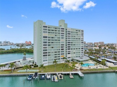 Beach Condo For Sale in Clearwater Beach, Florida