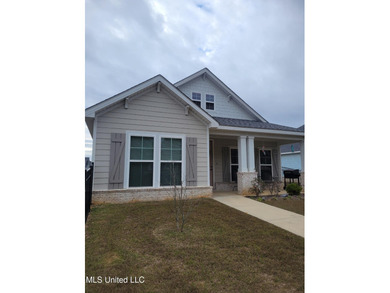 Beach Home For Sale in Ocean Springs, Mississippi