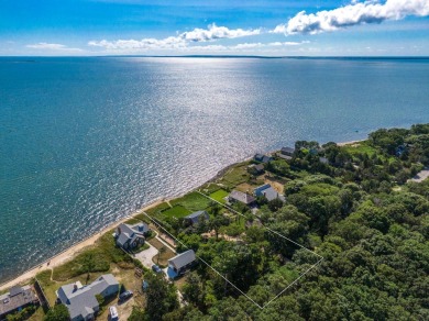 Beach Home For Sale in East Hampton, New York