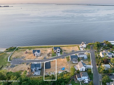 Beach Home For Sale in Atlantic Highlands, New Jersey