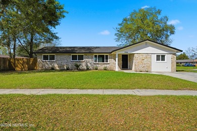 Beach Home Active Under Contract in Jacksonville, Florida