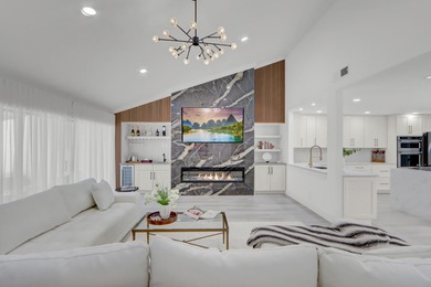 Beach Townhome/Townhouse For Sale in Palm Beach Gardens, Florida