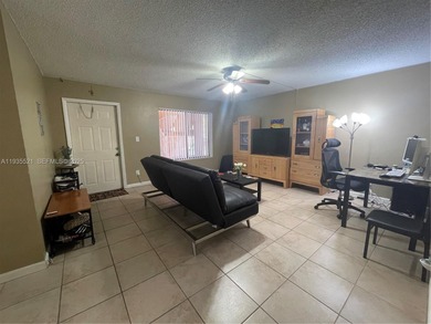 Beach Condo For Sale in Davie, Florida