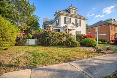 Beach Home For Sale in Urbanna, Virginia
