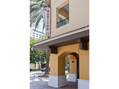 Beach Condo Sale Pending in St. Petersburg, Florida