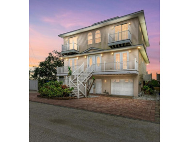 Beach Townhome/Townhouse For Sale in Bradenton, Florida