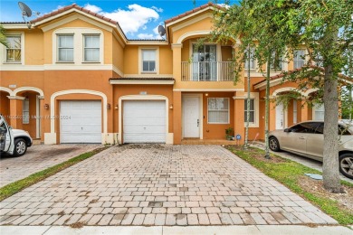 Beach Townhome/Townhouse For Sale in Homestead, Florida