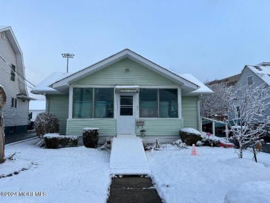 Beach Home For Sale in Long Branch, New Jersey