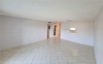 Beach Condo For Sale in Hallandale Beach, Florida