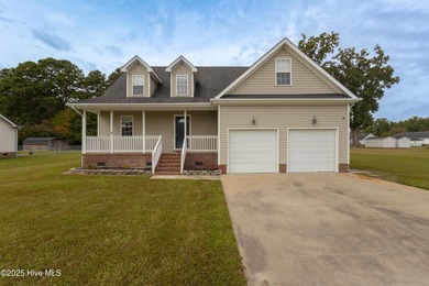 Beach Home Active Under Contract in Elizabeth City, North Carolina