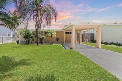 Beach Home For Sale in Oakland Park, Florida