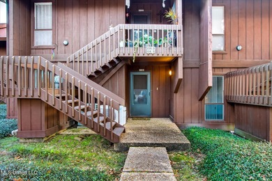 Beach Condo For Sale in Diamondhead, Mississippi