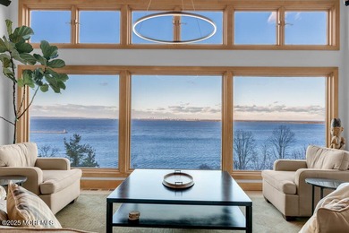 Beach Home For Sale in Atlantic Highlands, New Jersey