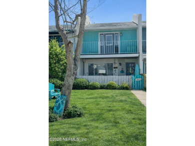 Beach Townhome/Townhouse For Sale in Jacksonville Beach, Florida