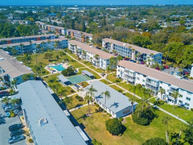 Beach Condo For Sale in Bradenton, Florida