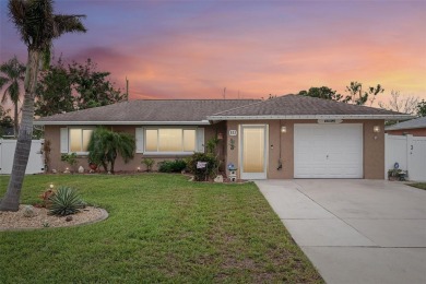 Beach Home For Sale in Venice, Florida