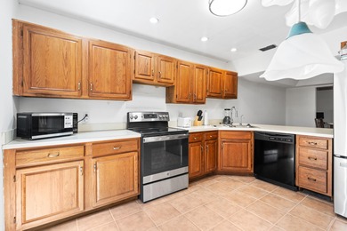 Beach Townhome/Townhouse For Sale in Greenacres, Florida