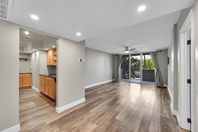 Beach Condo For Sale in Pompano Beach, Florida