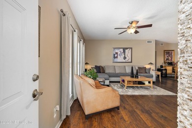 Beach Condo For Sale in Jacksonville Beach, Florida