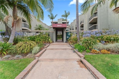 Beach Condo For Sale in Signal Hill, California