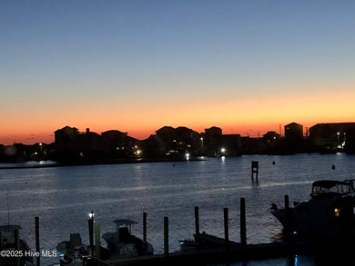 Beach Townhome/Townhouse For Sale in Carolina Beach, North Carolina