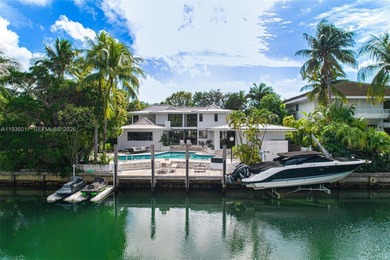Beach Home For Sale in Key Biscayne, Florida
