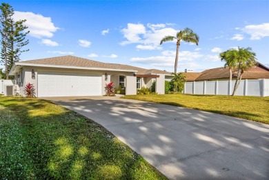 Beach Home For Sale in Venice, Florida