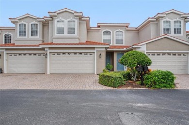 Beach Townhome/Townhouse For Sale in Palm Harbor, Florida