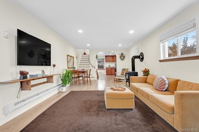 Beach Home For Sale in Queens, New York