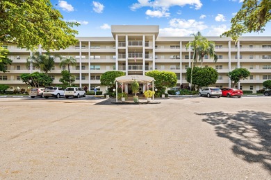 Beach Condo For Sale in Pompano Beach, Florida