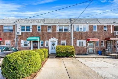 Beach Home For Sale in Bayside, New York