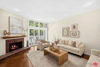 Beach Condo For Sale in Pacific Palisades, California