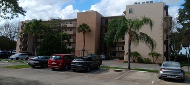 Beach Condo For Sale in Pompano Beach, Florida
