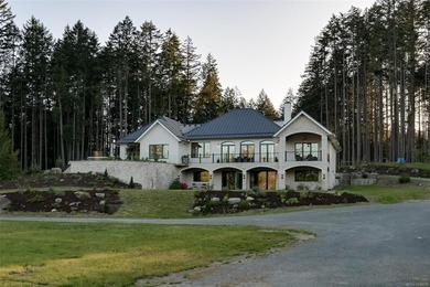 Beach Home For Sale in Duncan, British Columbia