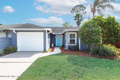 Beach Townhome/Townhouse Active Under Contract in Jacksonville, Florida