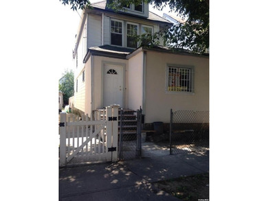 Beach Home Sale Pending in Jamaica, New York