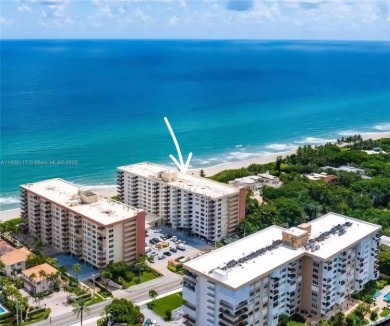 Beach Condo For Sale in Hillsboro Beach, Florida