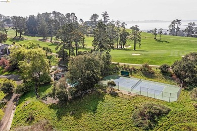 Beach Townhome/Townhouse For Sale in El Cerrito, California