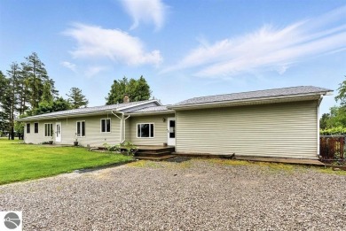 Beach Home For Sale in Au Gres, Michigan
