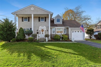 Beach Home For Sale in Sayville, New York